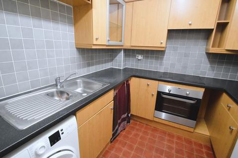 7 Hill View Drive, London, SE28 0LJ