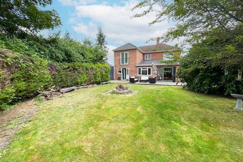 4 bedroom detached house for sale, Maple Grove, Spalding
