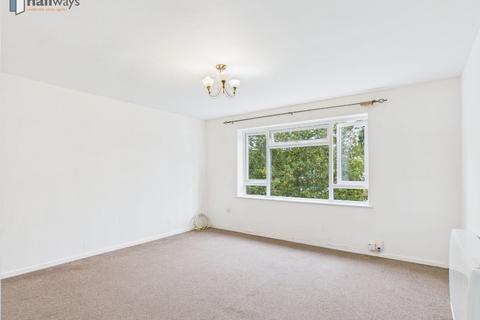 2 bedroom apartment to rent, 2 Hinton Road, Wallington SM6