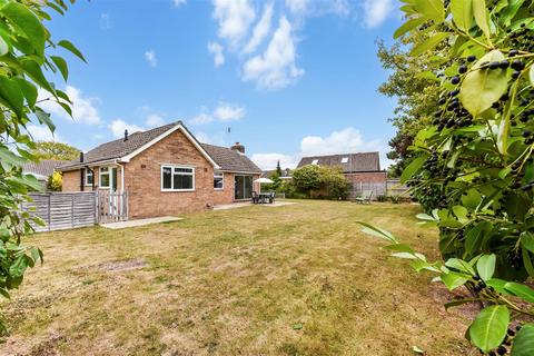 37 Briar Close, Yapton, Arundel, BN18 0ES