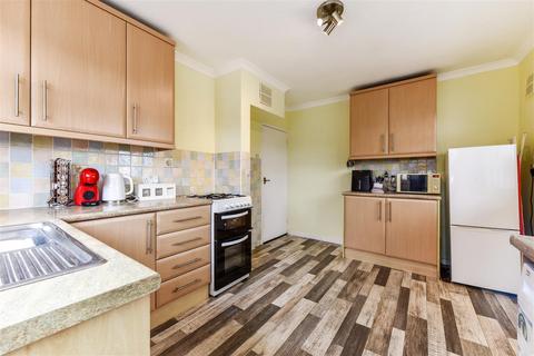 37 Briar Close, Yapton, Arundel, BN18 0ES