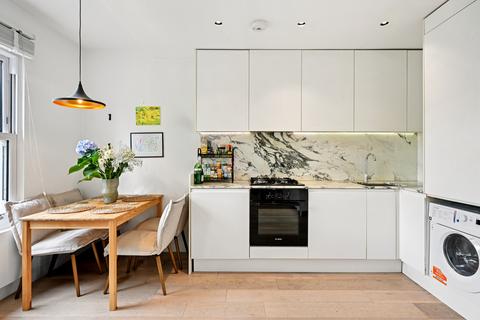 Flat 2, 66 Eccleston Road, London, W13 0RL