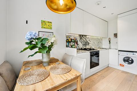 Flat 2, 66 Eccleston Road, London, W13 0RL