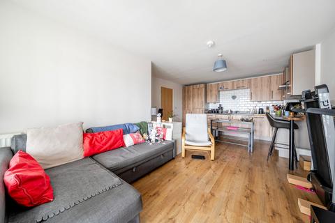 2 bedroom flat for sale, Queensland Road, Islington, London, N7