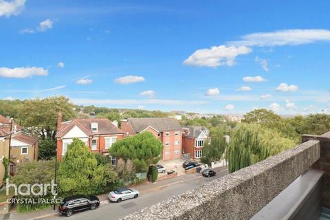 300 Sylvan Road, London, SE19 2SB
