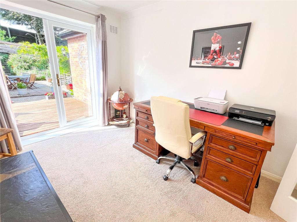 Dining/Office