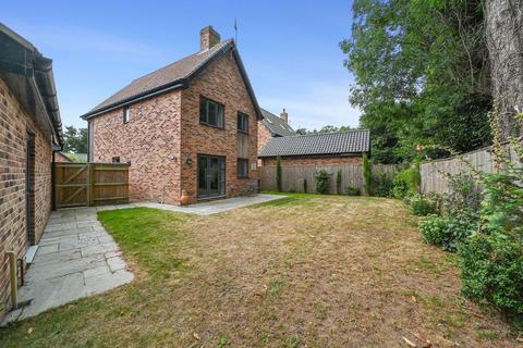 undefined, Nightingale Close, Melton, IP12
