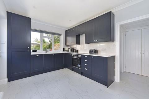 undefined, Horsham Road, Ellens Green