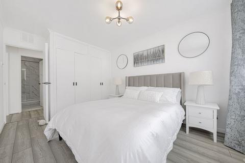 3, Chudleigh, 14 Highview Road, Sidcup, DA14 4EZ