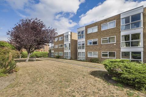 3, Chudleigh, 14 Highview Road, Sidcup, DA14 4EZ