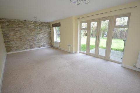 5 bedroom detached house for sale, Queensway Court, MOORGATE