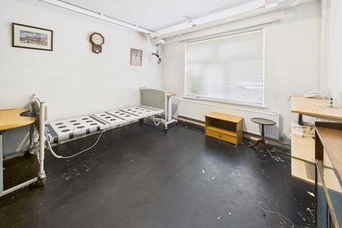 undefined, Wince Close, Alkrington, Middleton, Manchester, M24