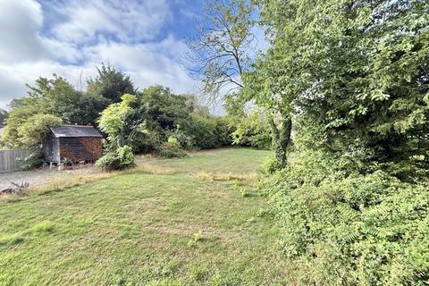 3 bedroom detached house for sale, The Green, Grove