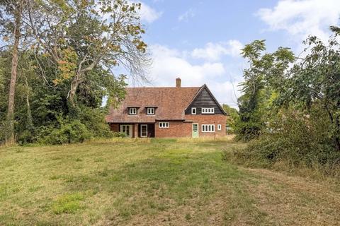3 bedroom detached house for sale, The Green, Grove