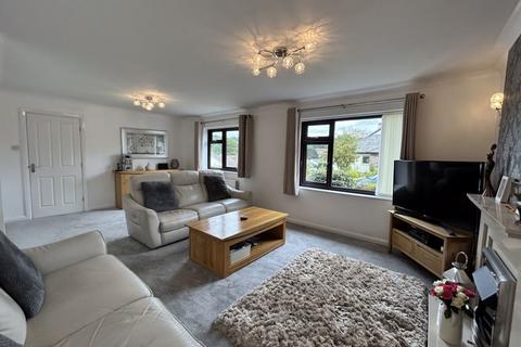 undefined, Maes Madog, Old Colwyn