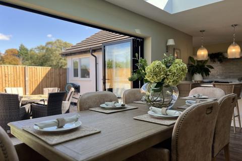 undefined, Golf Open 2026 - Sunny Road, Southport - Bungalow Sleeps 8