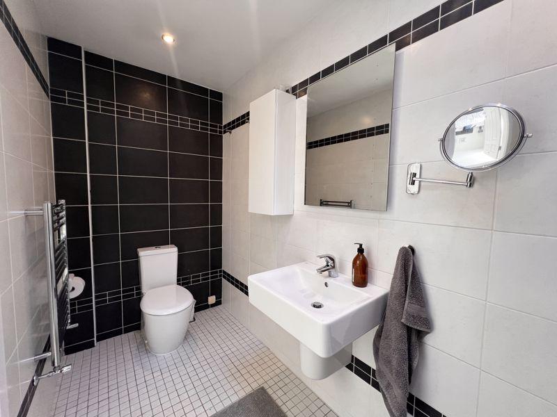 Master En-suite
