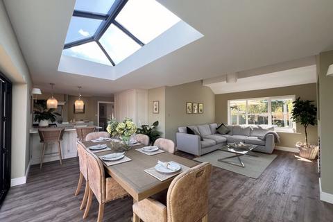 undefined, Golf Open 2026 - Sunny Road, Southport - Bungalow Sleeps 8