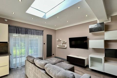 undefined, Eswyn Road, Tooting, London, SW17