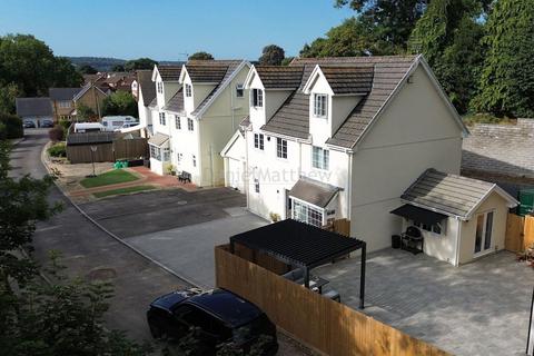 2, The Woods Briary Way, Brackla, Bridgend, CF31 2PT