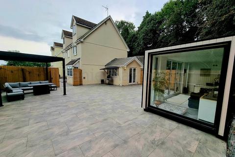 2, The Woods Briary Way, Brackla, Bridgend, CF31 2PT
