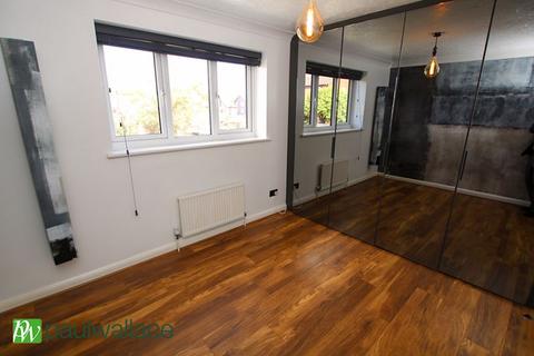 24 Isabel Gate, Cheshunt, Waltham Cross, EN8 0XL