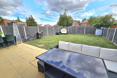 undefined, Bournemead Avenue, Northolt, UB5