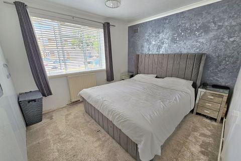 undefined, Bournemead Avenue, Northolt, UB5
