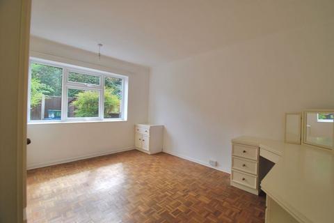 2 bedroom mews for sale, Headley Close, Epsom