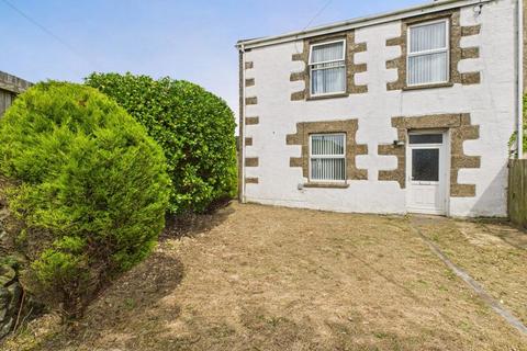 North Roskear Village, Camborne