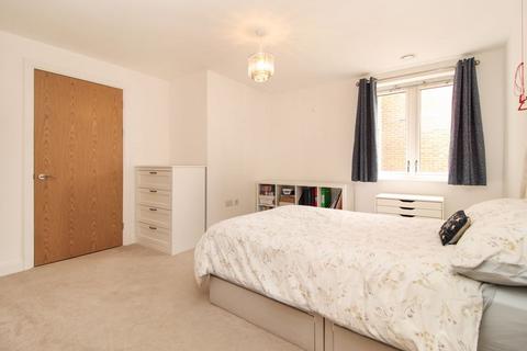1 bedroom retirement property for sale, High View, Bedford MK41