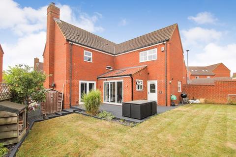 4 bedroom detached house for sale, Langlands Road, Bedford MK41