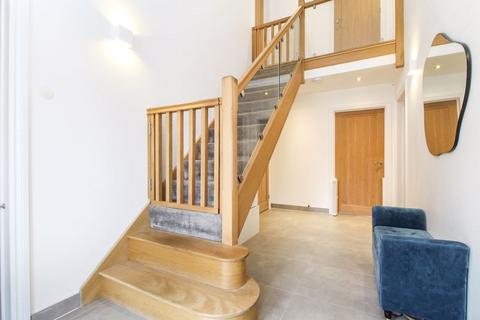 4 bedroom detached house for sale, Top End, Bedford MK41