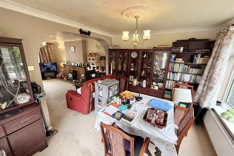 undefined, Swan Close, Whitchurch HP22