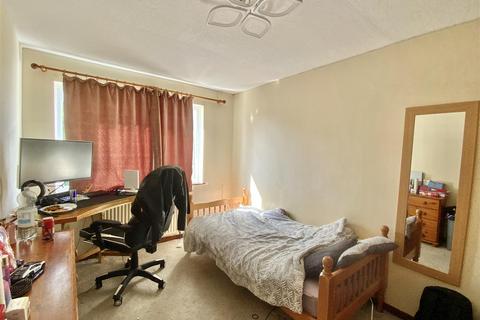 23 Burnet, Stantonbury, Milton Keynes, MK14 6AJ