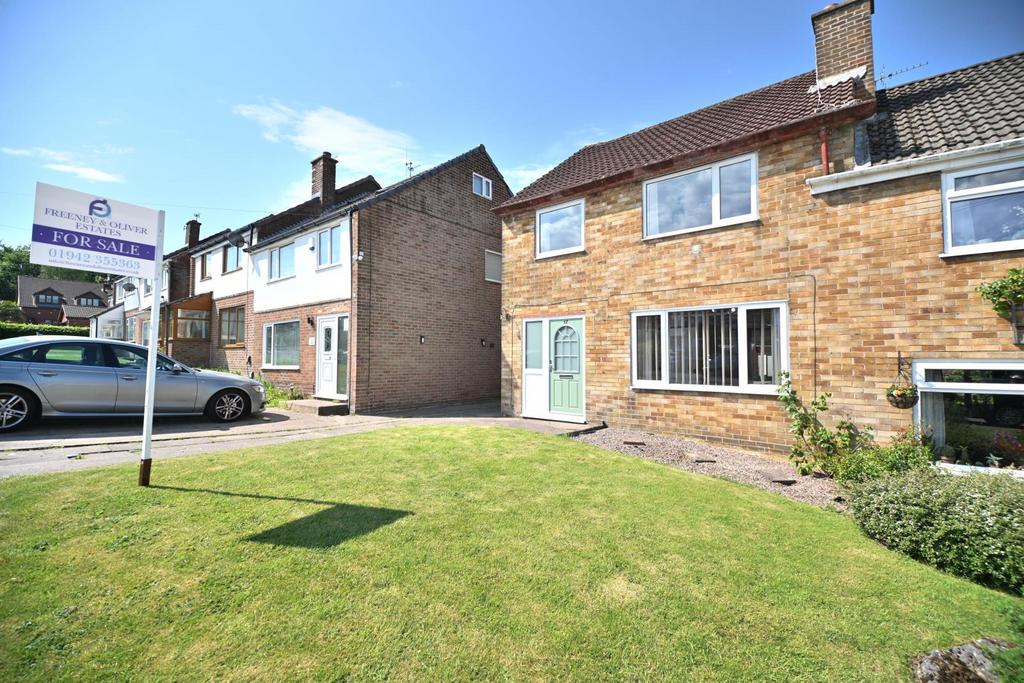17 Taywood Road, Hunger Hill, Bolton, BL3 4 SJ