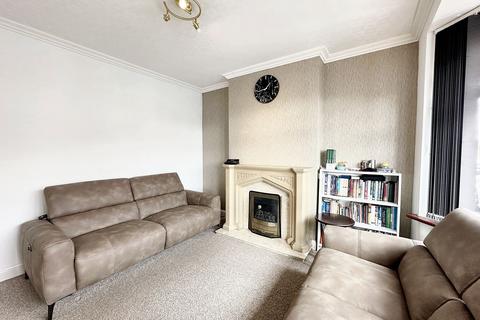 3 bedroom semi-detached house for sale, Kedleston Road, Leicester, LE5