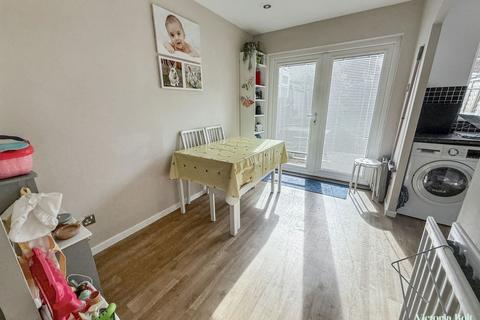 30 Buddle Close, Plymouth, PL9 9UX