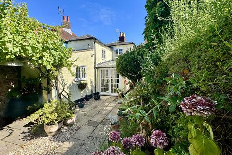 undefined, Prospect Place, Hythe