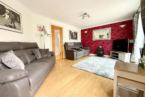 undefined, Dovedale, Bushmead, Luton, Bedfordshire, LU2 7FQ