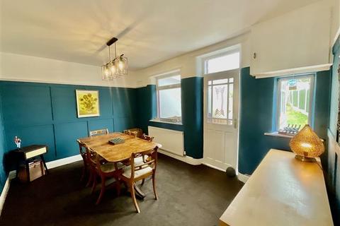 31 Briarfield Crescent, Sheffield, S12 3LB