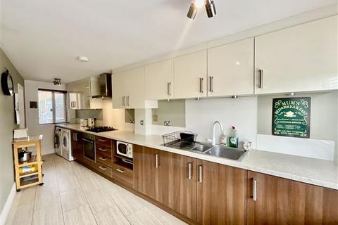 31 Briarfield Crescent, Sheffield, S12 3LB