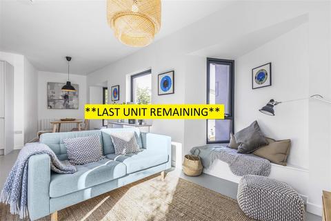 undefined, Inglemere Road, London CR4