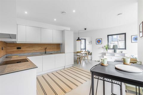 undefined, Inglemere Road, London CR4