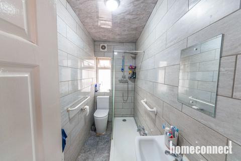 2 bedroom flat for sale, Church Road, London