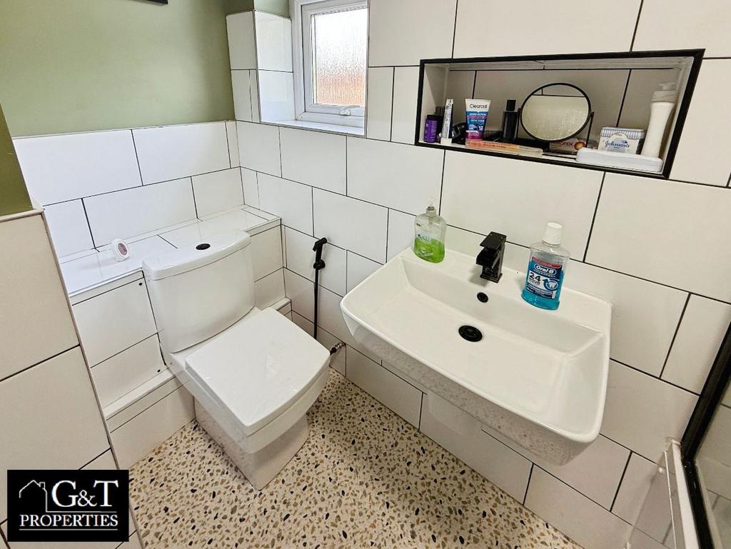 Family bathroom