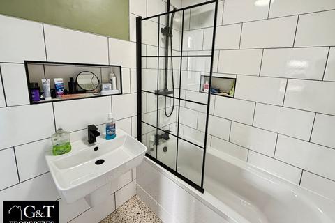 2 bedroom end of terrace house for sale, Pheasant Street, Brierley Hill