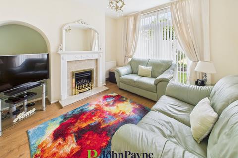 3 bedroom semi-detached house for sale, Seedfield Croft, Cheylesmore, Coventry, CV3