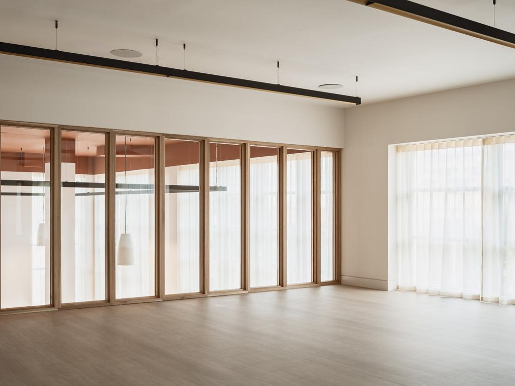 Studio 2