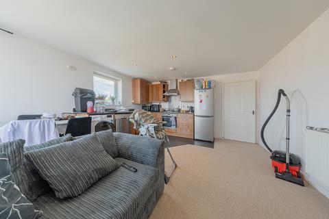 2 bedroom flat for sale, Pavilion Close, Leicester LE2